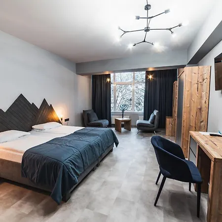 Hotel синя гора *