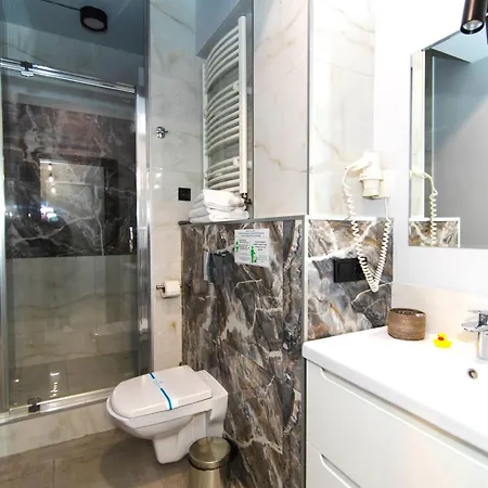 Hotel синя гора *