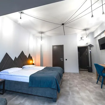 Hotel синя гора *