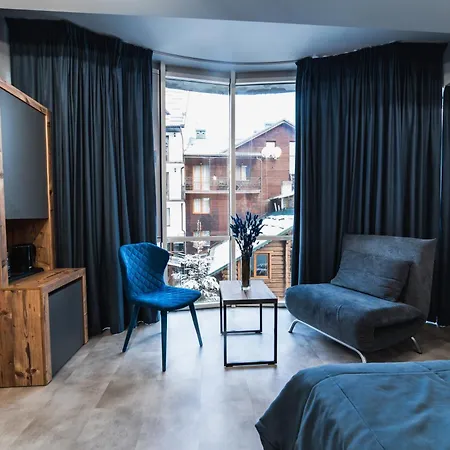 синя гора Μπούκοβελ