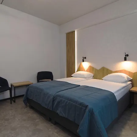 синя гора Hotel *